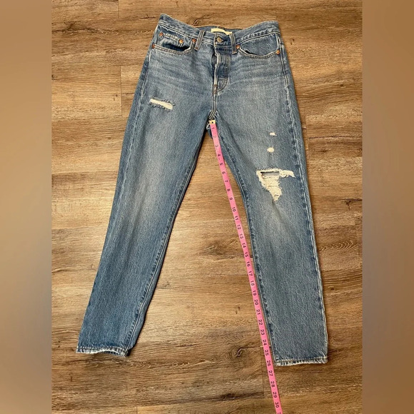 Levi's Big E Wedgie Premium Denim Blue Jeans Womens Size 27 x 26.5 Inseam - Picture 6 of 7